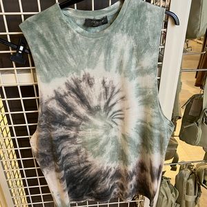 Summertime tank top! Tye dye pattern